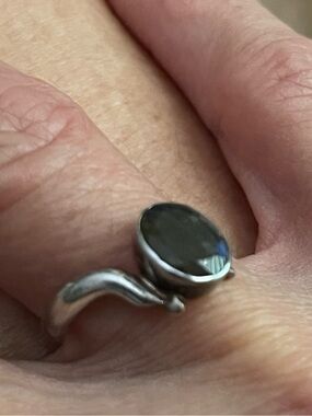 Labradorite and sterling silver ring
